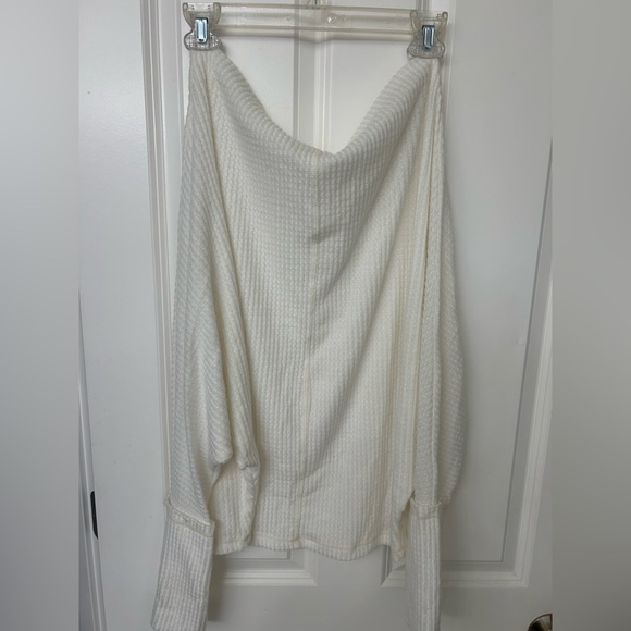 NWT ELAN sweater - Picture 3 of 5